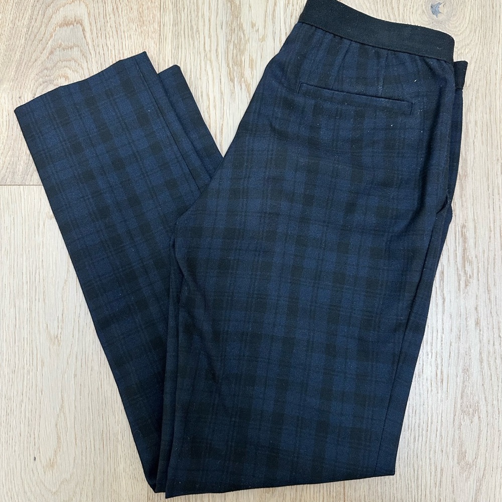 Uniqlo Women's Navy Plaid Straight Leg Pants